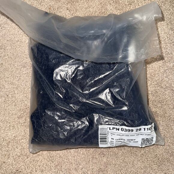 New Fabletics Seamless Lurex Jacket Deep Navy Sparkle size S - Picture 3 of 9